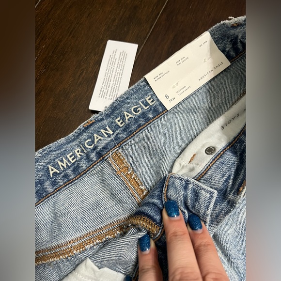 American Eagle Regular High Rise Mom Jean Size 8 - Picture 5 of 8